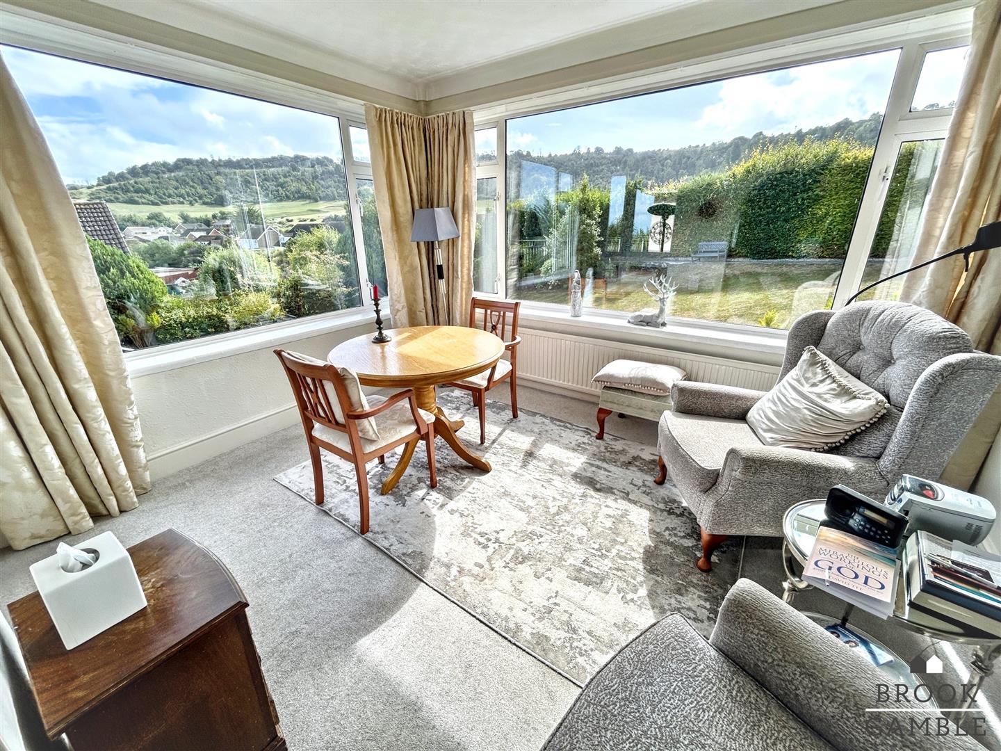 4 Bedroom Chalet - Detached. Pashley Road in Eastbourne,  4